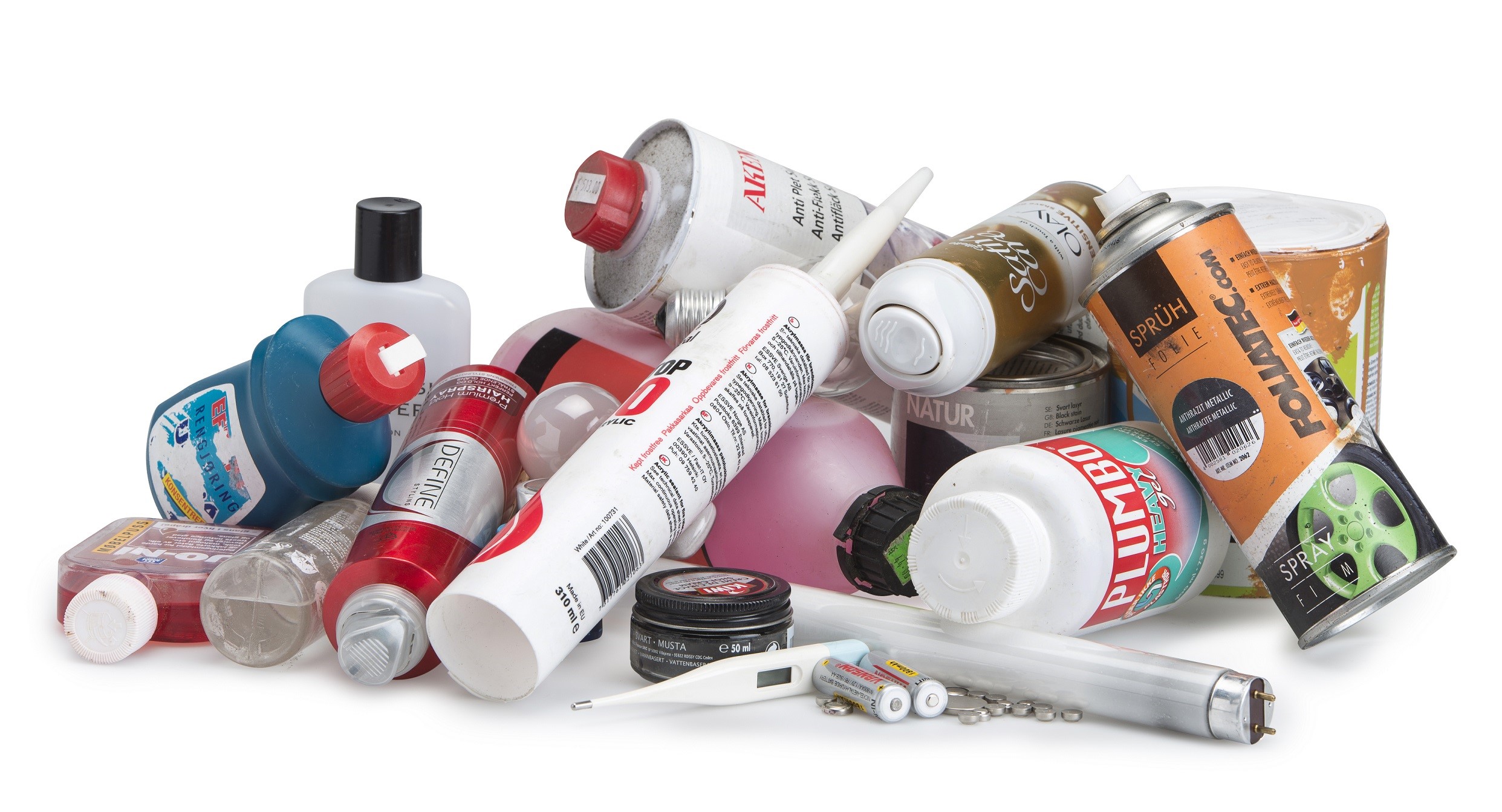 bilde av flasker og diverse farlig avfall