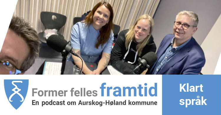 Bilde av deltakerne i podkasten Lars Jørgen Skaret, Anne Luke, Anita Jacobsen og Eivind Landsverk med logo